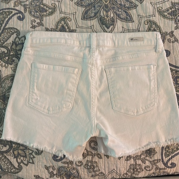 Womens Kut from the Kloth size 4 Gidget gray shorts in white - Picture 3 of 3